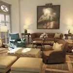 Monbijou Hotel